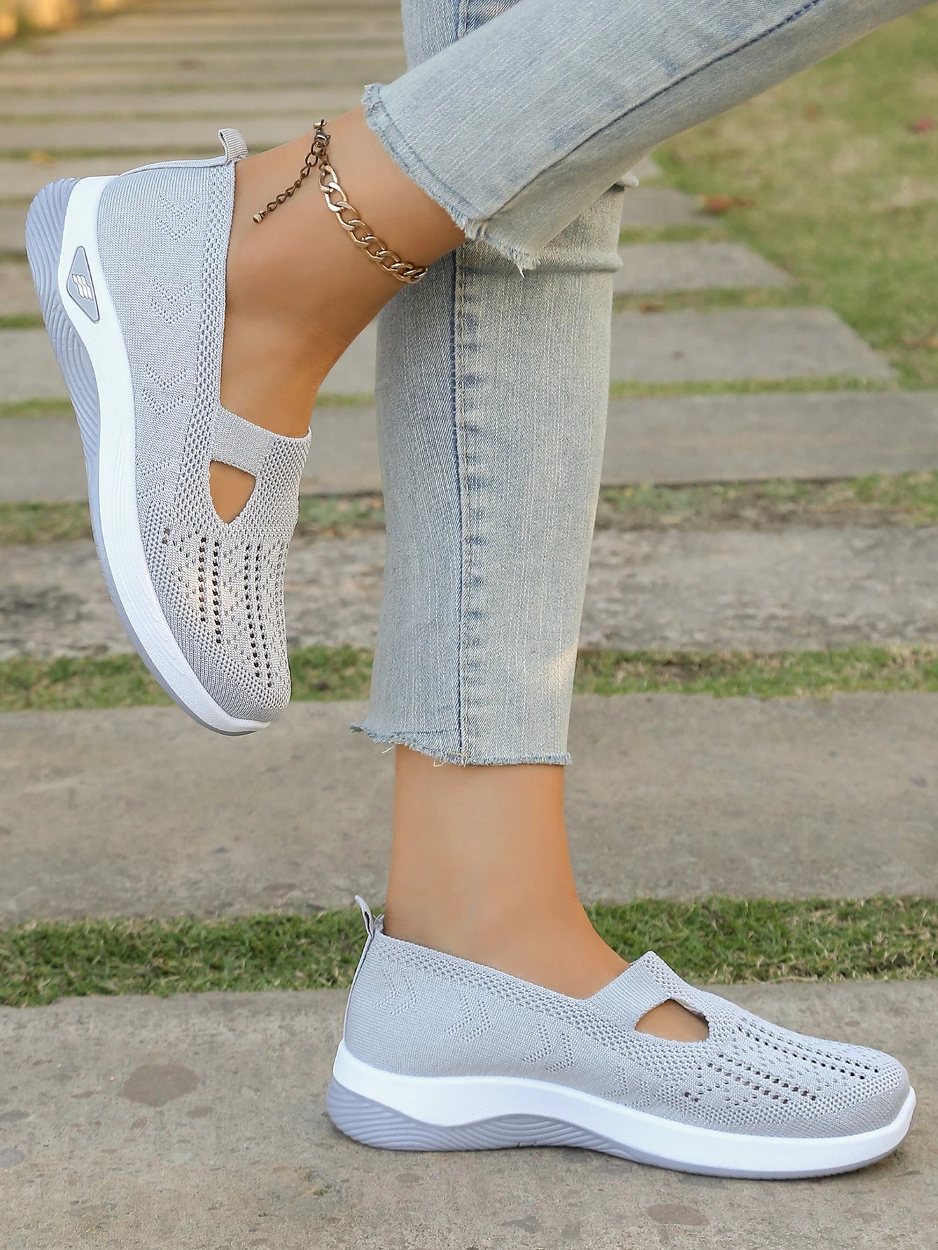 Lightweight Everyday Summer Shoes